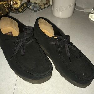 Women’s Clark Wallabees EUC!